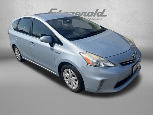 2013 Toyota Prius v Three