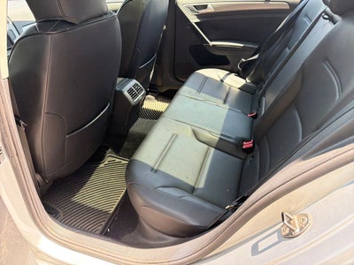 2016 Volkswagen Golf SportWagen SE