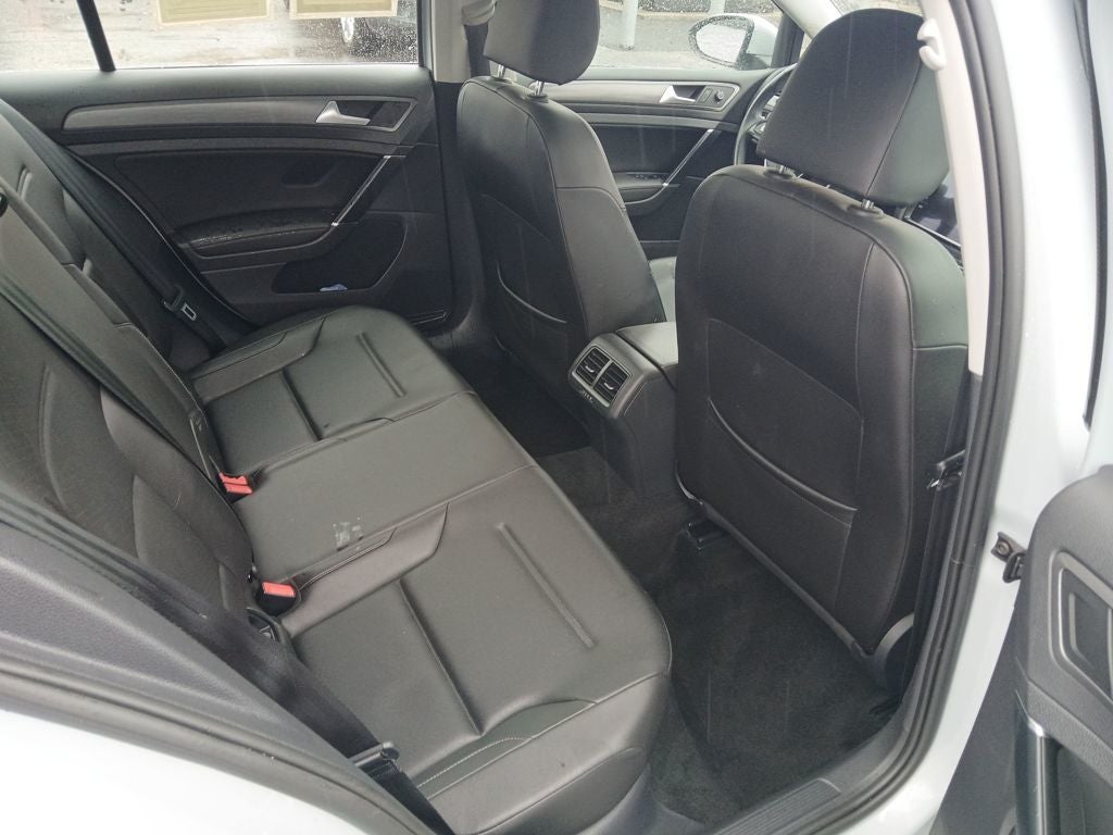 2019 Volkswagen Golf SportWagen SE