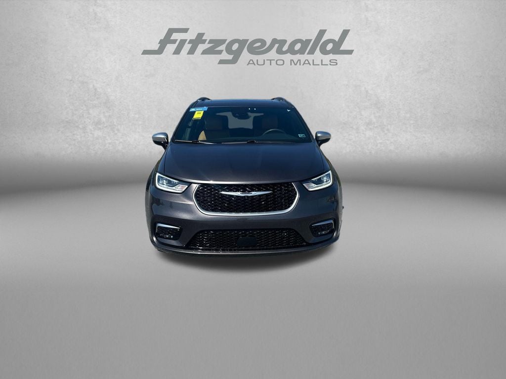 Used 2023 Chrysler Pacifica Hybrid Pinnacle with VIN 2C4RC1N74PR577026 for sale in Chambersburg, PA