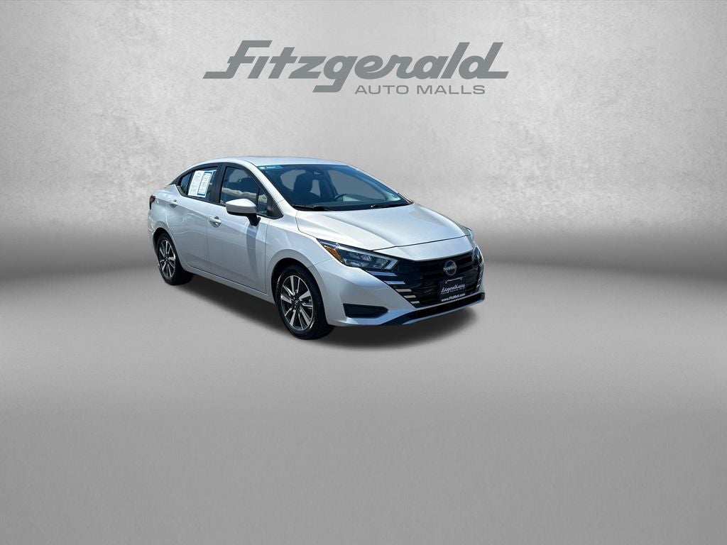 2025 Nissan Versa 1.6 SV CVT's photo
