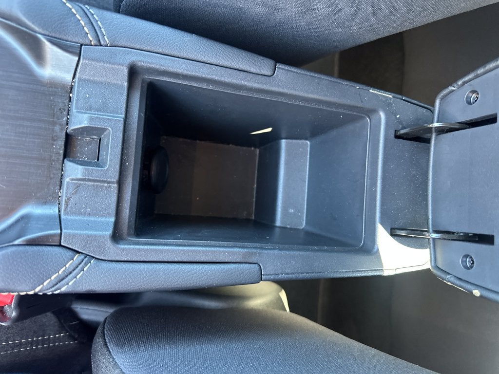 2025 Nissan Kicks MPV SV