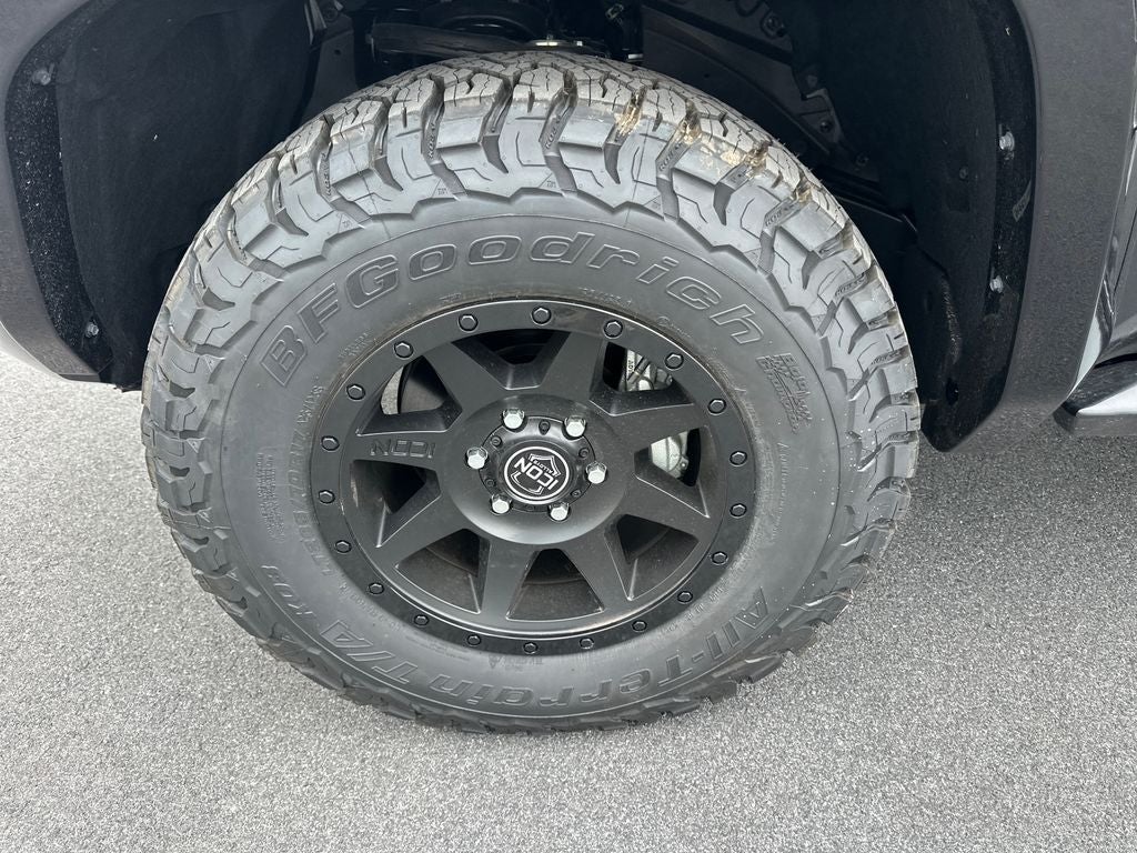 2025 Toyota Tacoma TRD Off Road - Photo 11