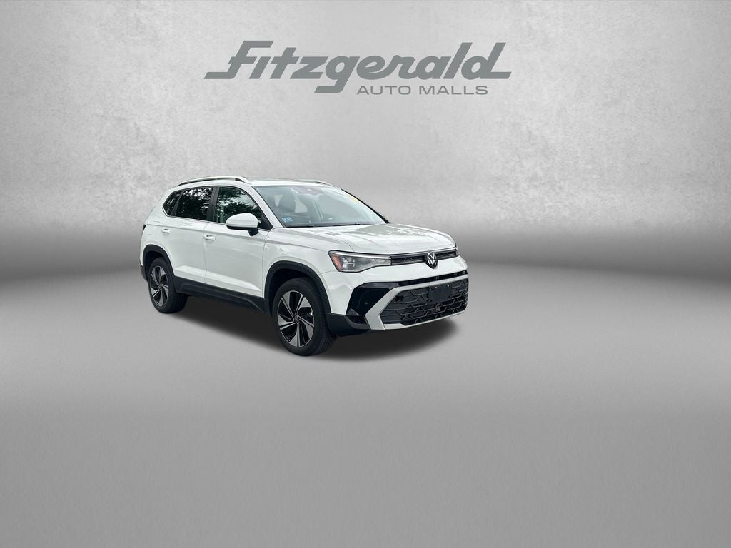 2025 Volkswagen Taos 1.5T SE 4Motion's photo