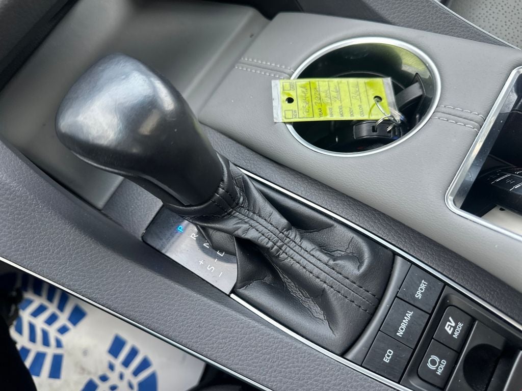 2020 Toyota AVALON HYBRID Limited