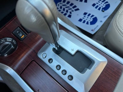 2012 Nissan Pathfinder LE