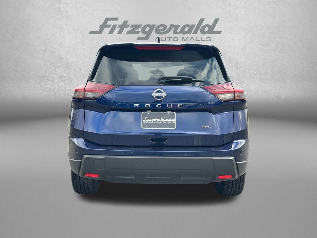 2025 Nissan Rogue SV
