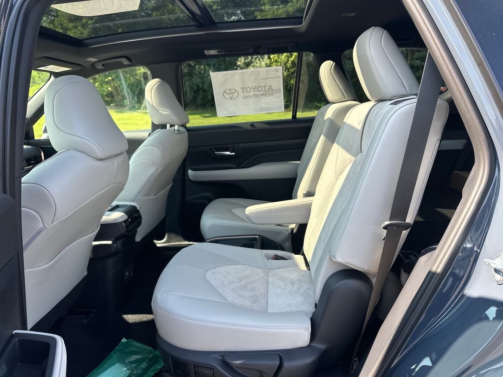 2026 Toyota Grand Highlander Hybrid Hybrid MAX Platinum