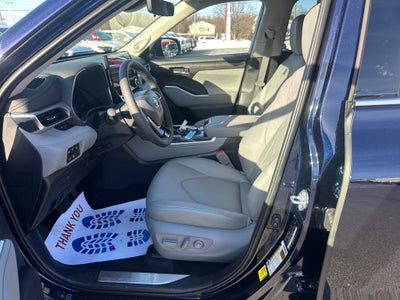 2026 Toyota Highlander Hybrid Hybrid Platinum