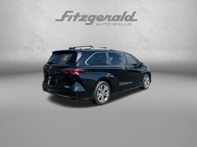 2021 Toyota Sienna Platinum 7 Passenger