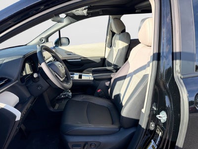 2026 Toyota Sienna Platinum 7 Passenger