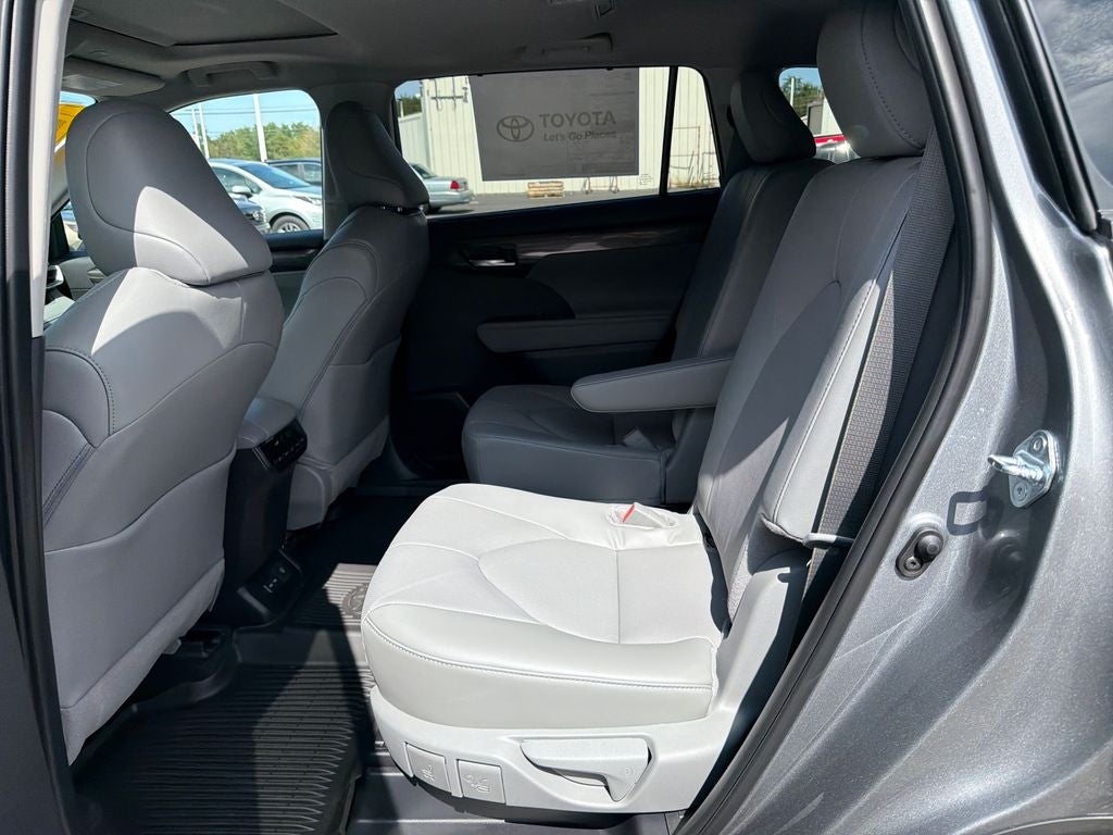 2026 Toyota Highlander Limited