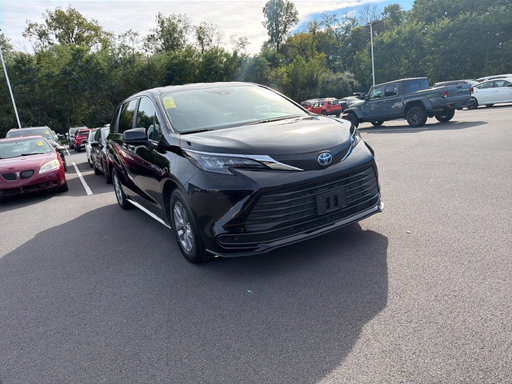 2025 Toyota Sienna