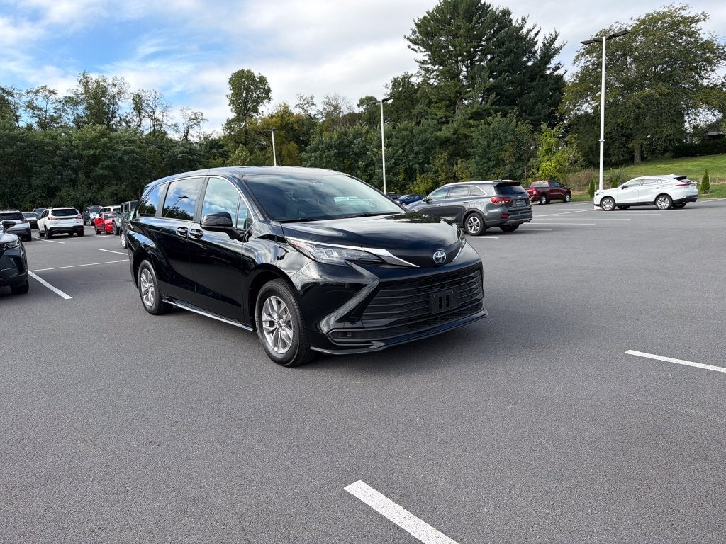2025 Toyota Sienna