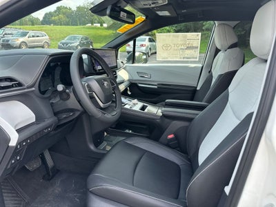 2026 Toyota Sienna XSE 7 Passenger