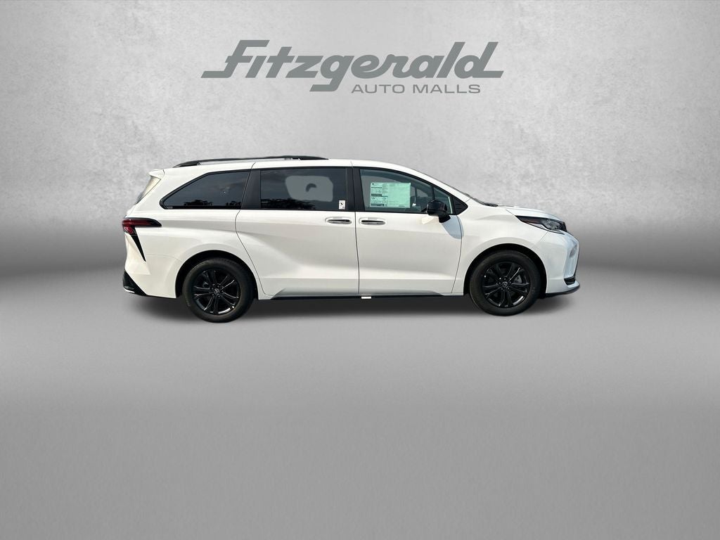 2026 Toyota Sienna XSE 7 Passenger
