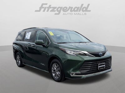 2023 Toyota Sienna XLE 7 Passenger