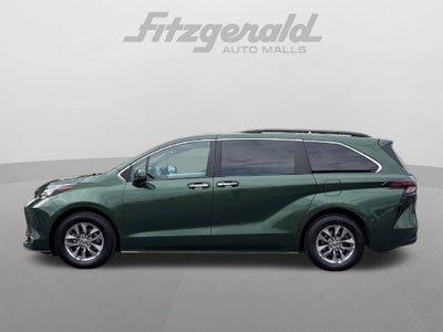 2023 Toyota Sienna XLE 7 Passenger
