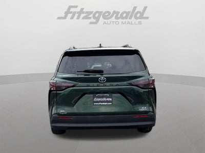 2023 Toyota Sienna XLE 7 Passenger