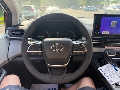 2026 Toyota Sienna XLE 7 Passenger