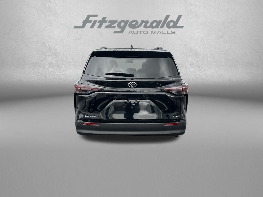 2026 Toyota Sienna XLE 7 Passenger