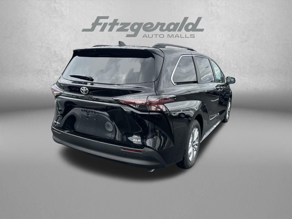2026 Toyota Sienna XLE 7 Passenger