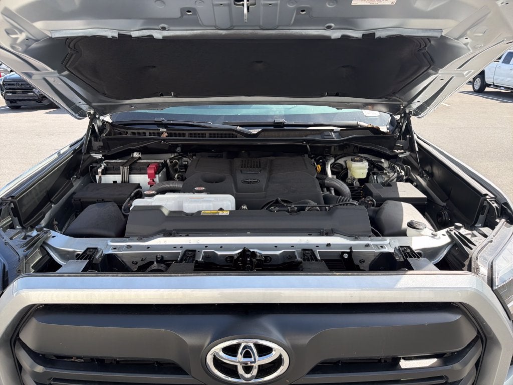 2026 Toyota Tundra SR5 - Photo 11