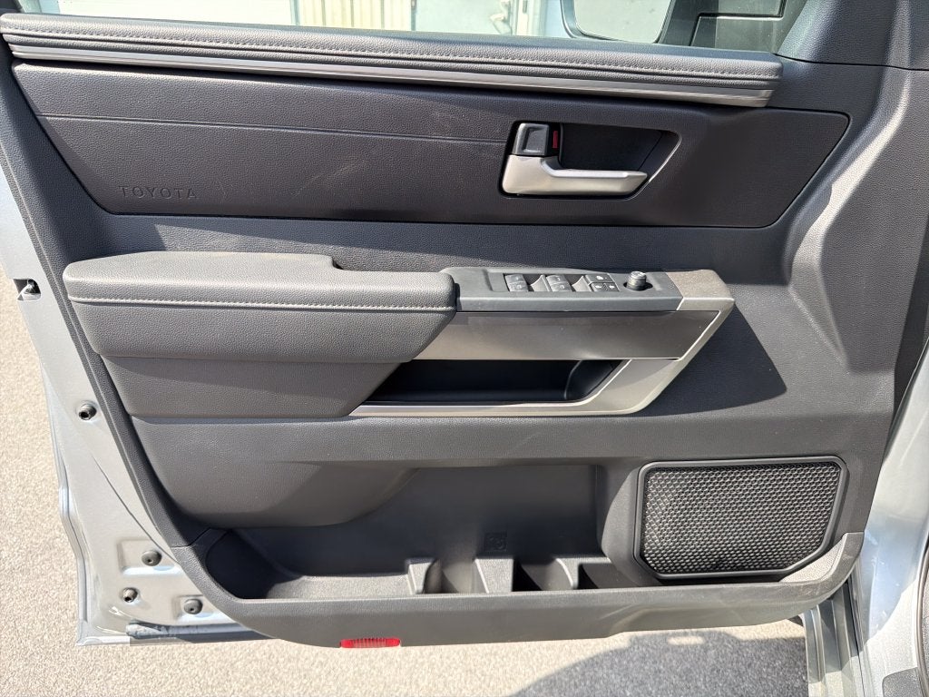 2026 Toyota Tundra SR5 - Photo 14