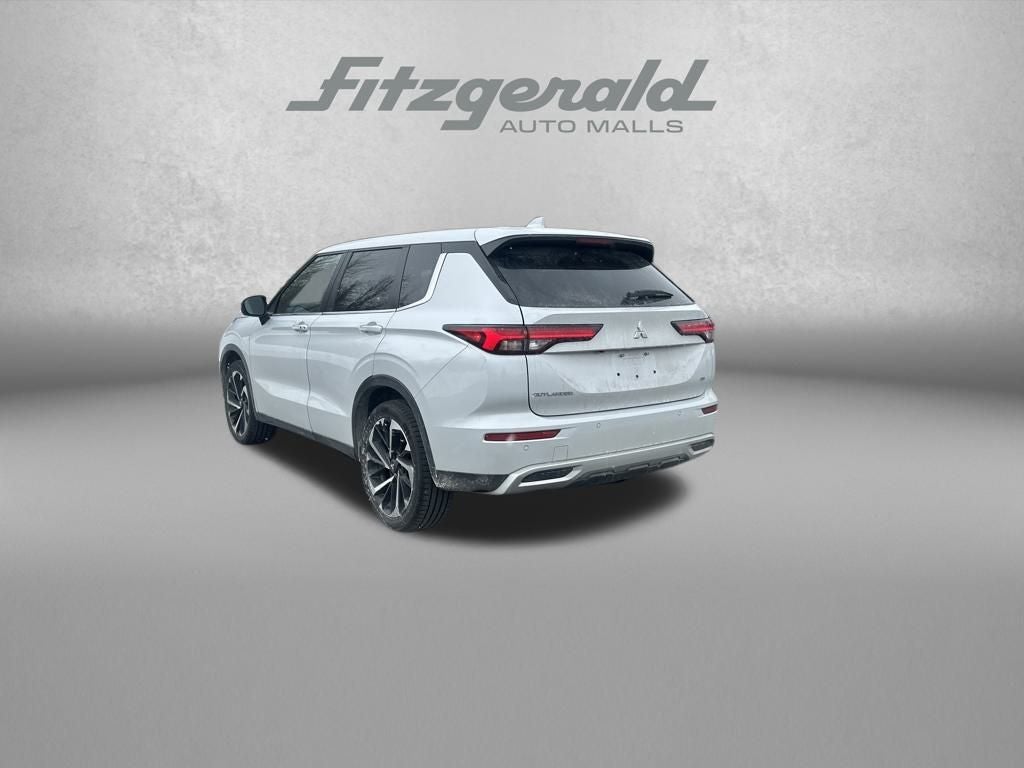 2024 Mitsubishi Outlander SE