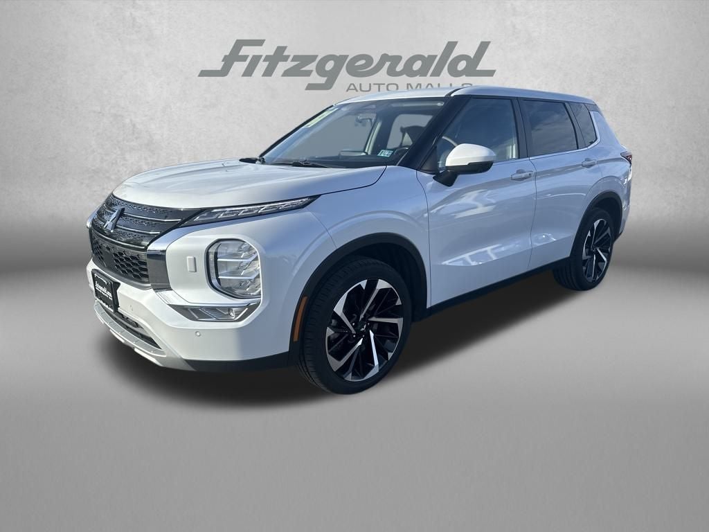 2024 Mitsubishi Outlander SE