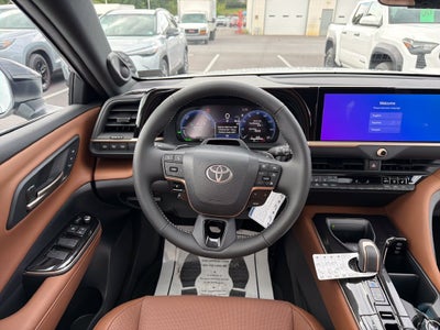 2026 Toyota Toyota Crown Signia Limited