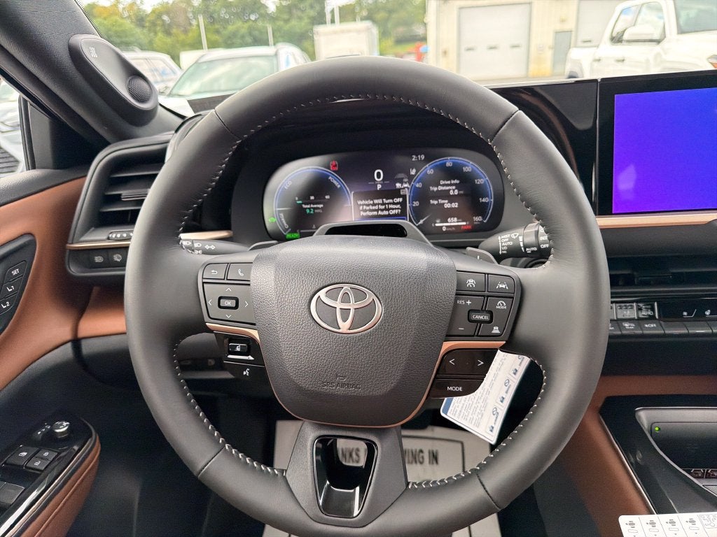 2026 Toyota Toyota Crown Signia Limited