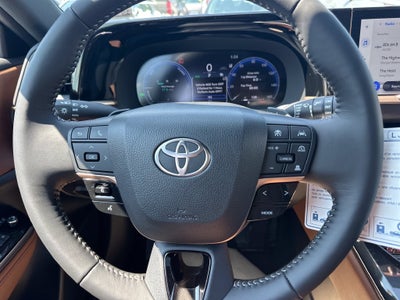 2026 Toyota Toyota Crown Signia XLE