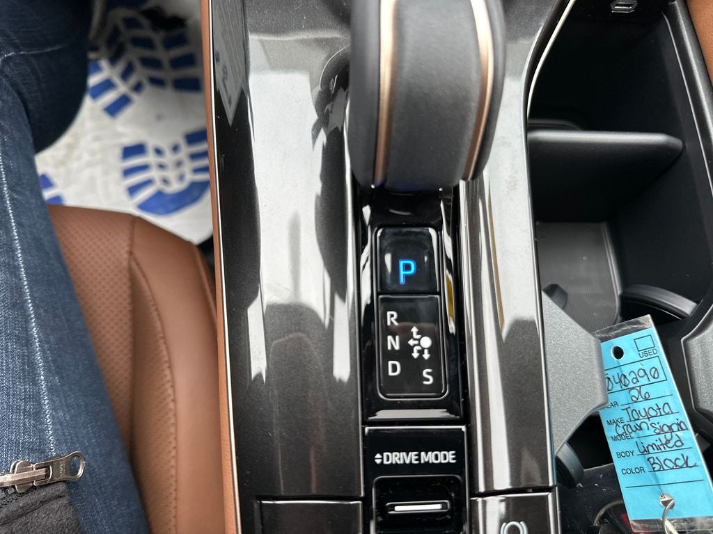 2026 Toyota Toyota Crown Signia Limited