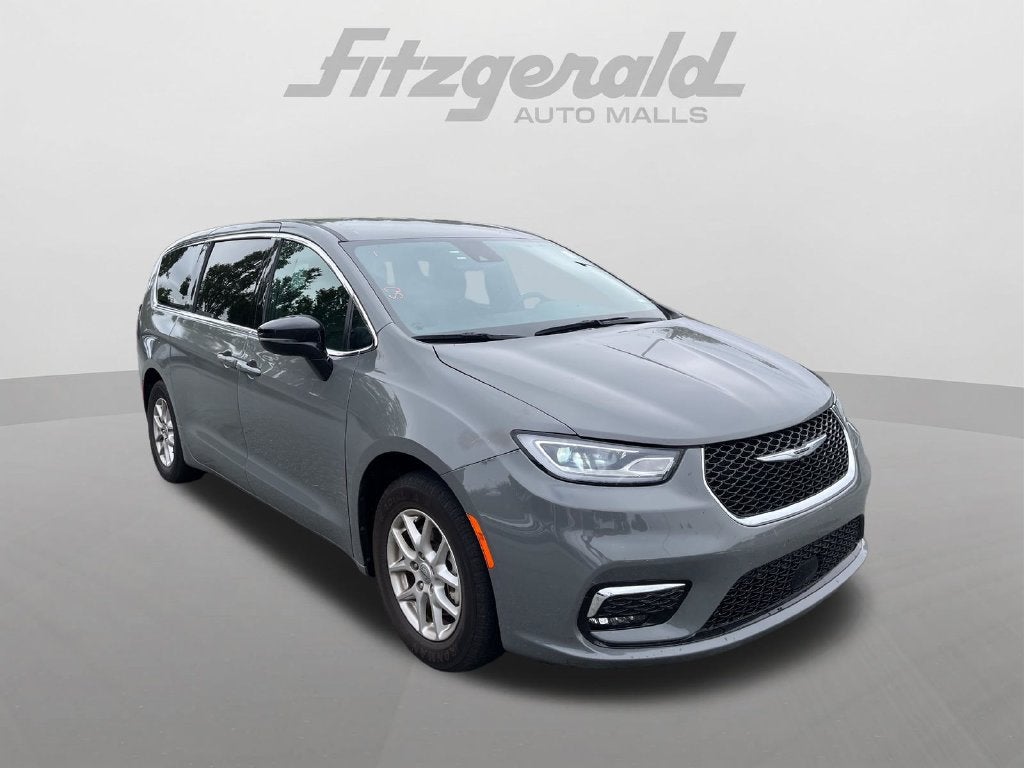 2025 Chrysler Pacifica