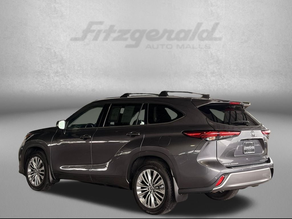 2023 Toyota Highlander Platinum