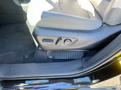2025 Toyota Sienna XLE 8 Passenger
