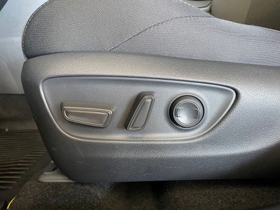 2024 Toyota Venza LE