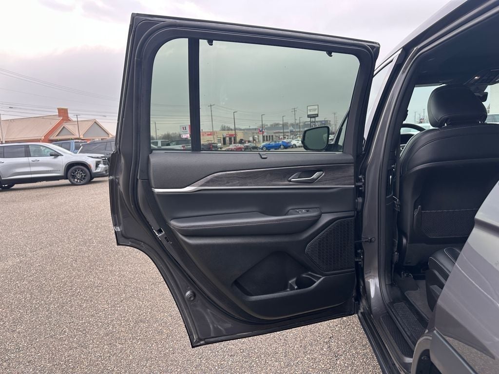 2024 Jeep Grand Cherokee L Limited 4x4