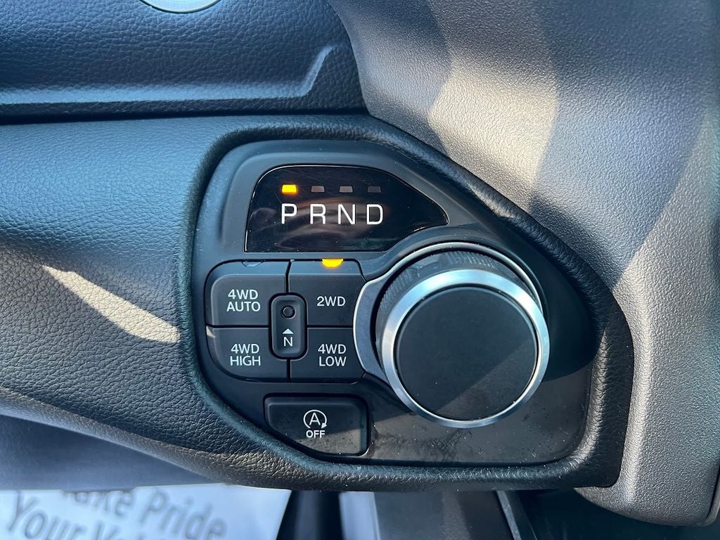 2025 RAM 1500 Big Horn Crew Cab 4x4 5'7' Box