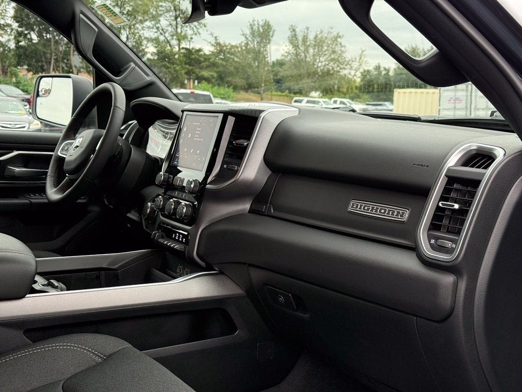 2025 RAM 1500 Big Horn Crew Cab 4x4 5'7' Box