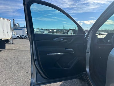 2025 Chevrolet Traverse AWD LT