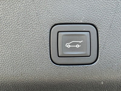 2025 Chevrolet Suburban 4WD LT