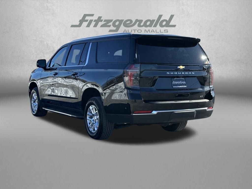 2025 Chevrolet Suburban 4WD LT