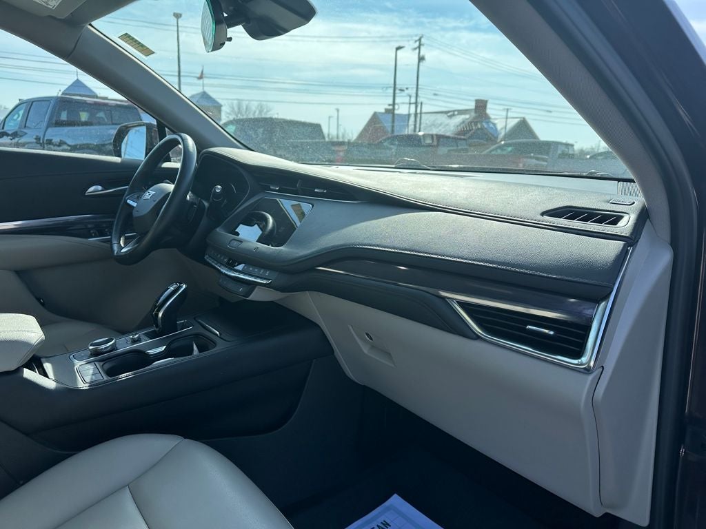 2021 Cadillac XT4 AWD Luxury