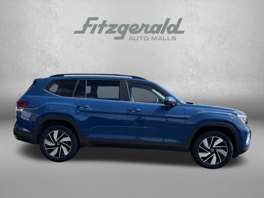 2026 Volkswagen Atlas SE with Technology