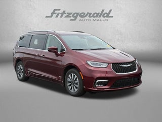 2021 Chrysler Pacifica Hybrid Touring L