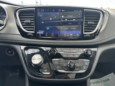 2021 Chrysler Pacifica Limited AWD