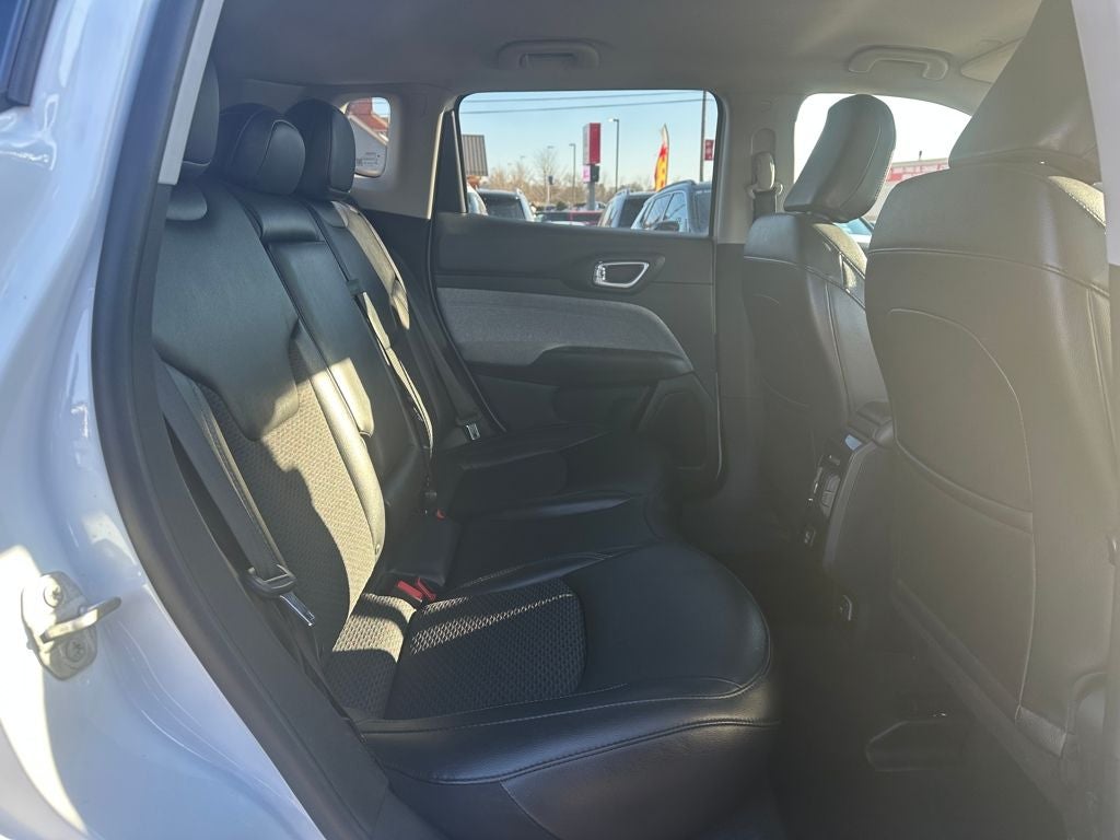 2022 Jeep Compass Latitude FWD