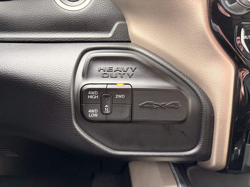 2024 RAM 3500 Laramie Crew Cab 4x4 8' Box